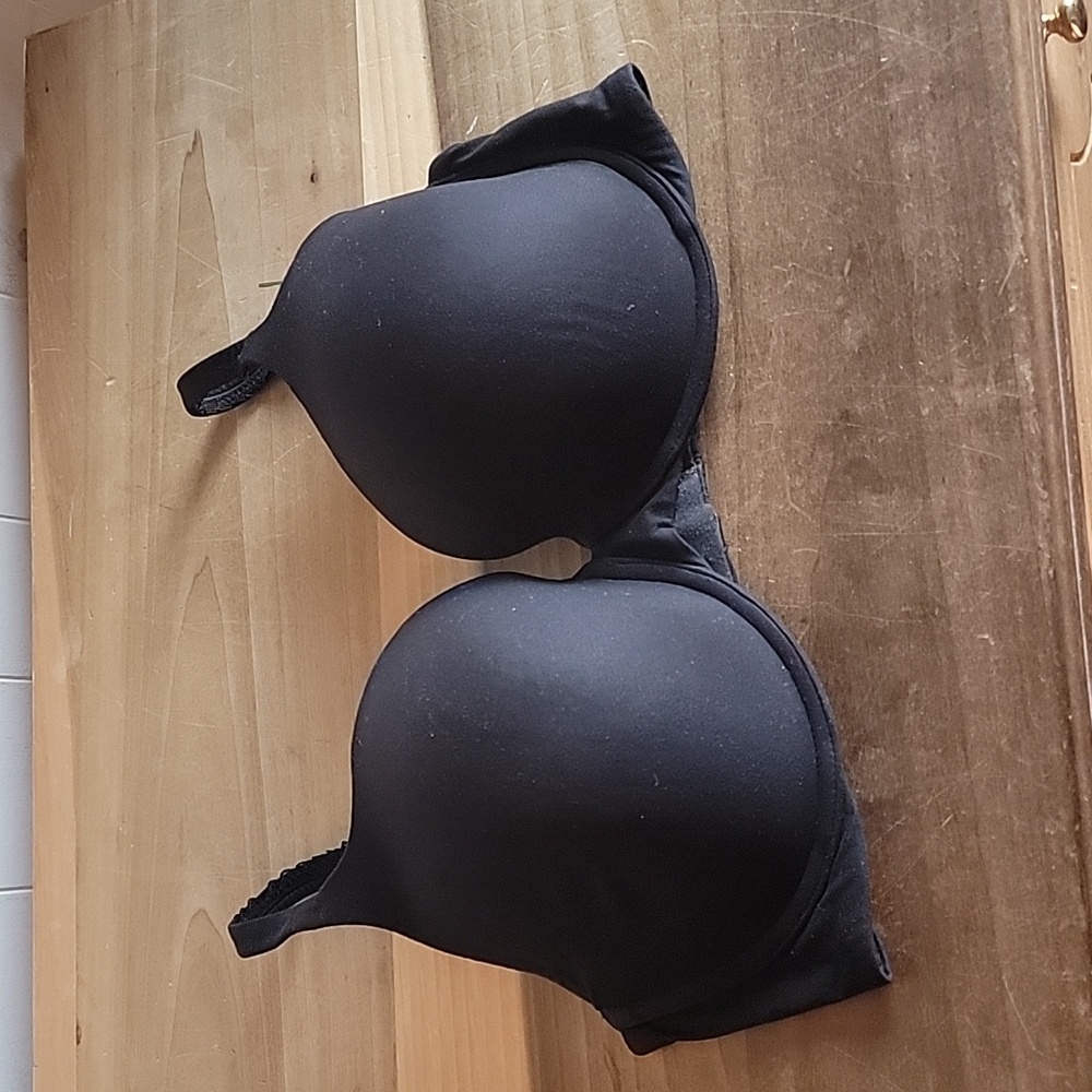 Victoria's Secret Underwire Convertible Black Bra Size 38 DD